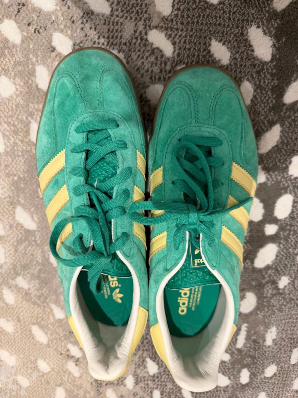 ADIDAS SAMBAS MENS US SIZE 8